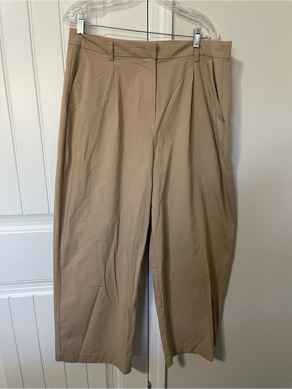 Old Navy Men’s Pleated Chino Pants — Beige Tan